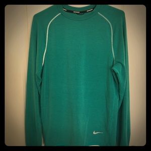 Nike men’s running top